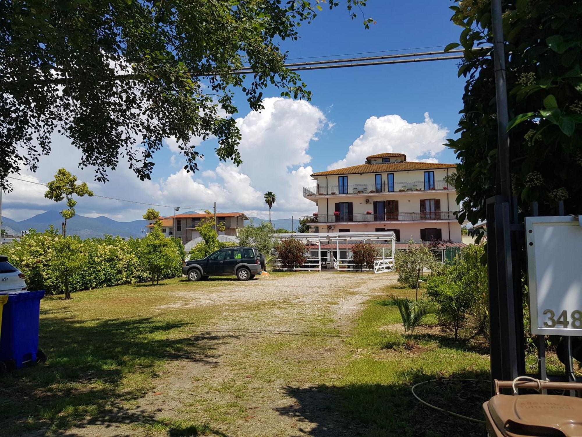 Un Passo Dal Mare - Guest House Lido Di Fondi Exterior foto